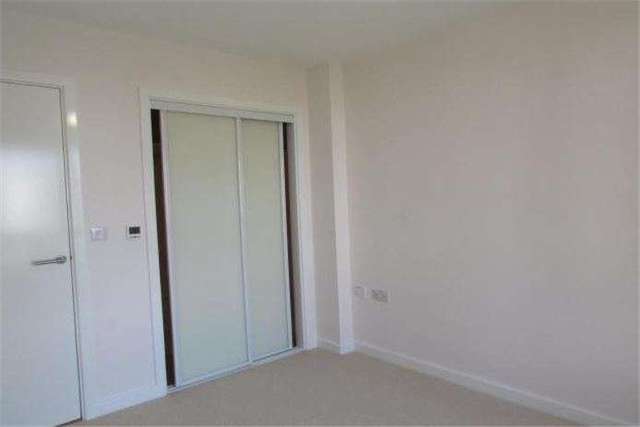  Image of 2 bedroom Detached house to rent in Glenalmond Avenue Cambridge CB2 at Cambridge  Trumpington, CB2 8DH
