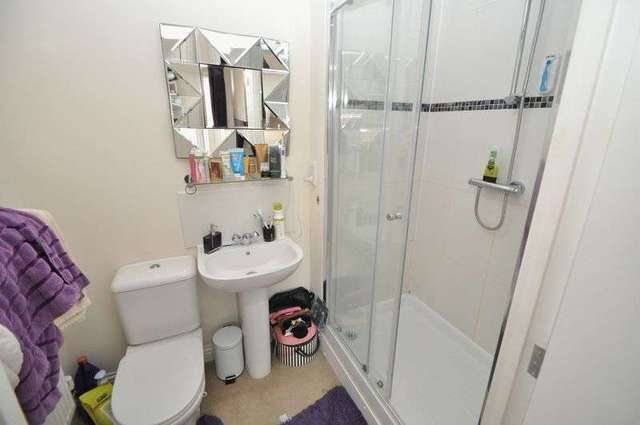  Image of 3 bedroom Terraced house to rent in Gloster Close Farnborough GU14 at Gloster Close  Farnborough, GU14 7SX