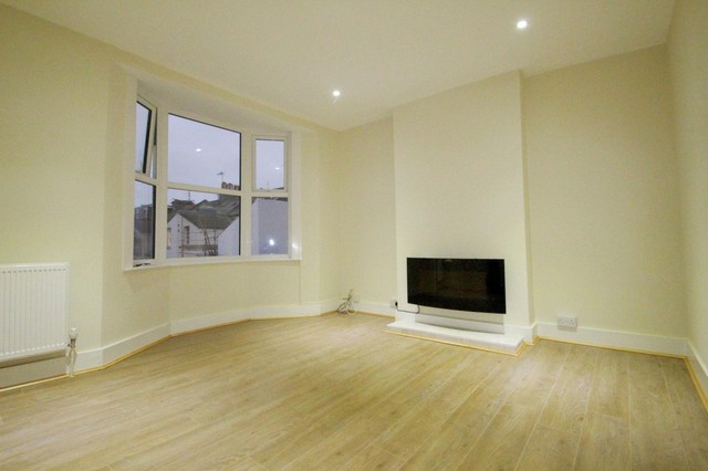  Image of 2 bedroom Flat to rent in Goldstone Street Hove BN3 at Hove, BN3 3RJ