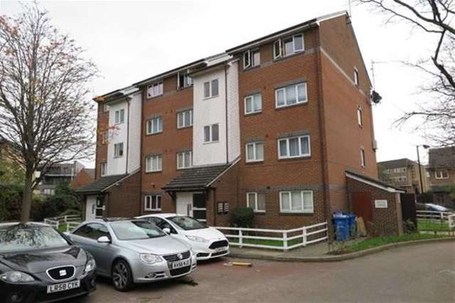 Image of 1 bedroom Flat to rent in Goodwin Close London SE16 at Bermondsey, SE16 3TL