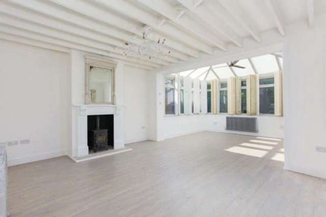  Image of 3 bedroom Detached house for sale in Gosselin Street Whitstable CT5 at Gosselin Street  Whitstable, CT5 4LQ