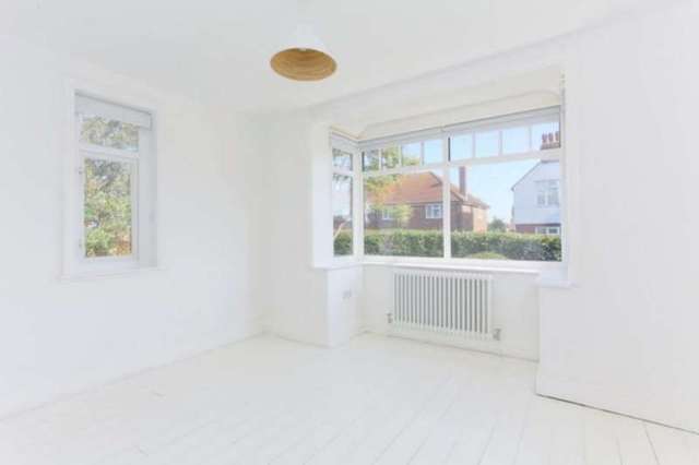  Image of 3 bedroom Detached house for sale in Gosselin Street Whitstable CT5 at Gosselin Street  Whitstable, CT5 4LQ