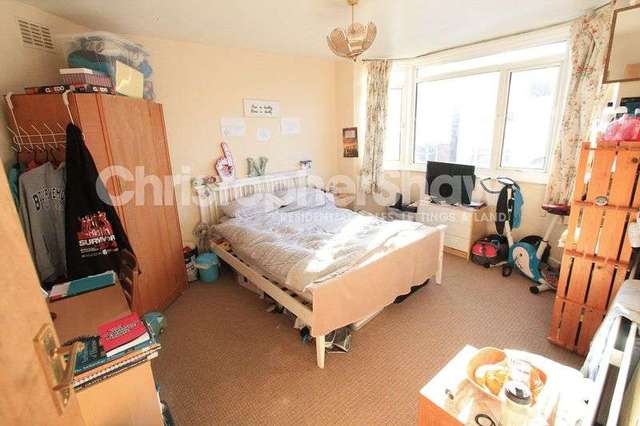  Image of 3 bedroom Flat to rent in Green Road Winton Bournemouth BH9 at Green Road  Bournemouth, BH9 1EA