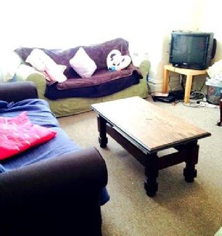  Image of 6 bedroom House Share to rent in Gregory Avenue Lenton Nottingham NG7 at Lenton Nottinghamshire Lenton, NG7 2EQ