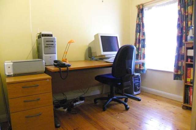  Image of 2 bedroom Terraced house to rent in Greys Hill Henley-on-Thames RG9 at Henley-on-Thames, RG9 1SL