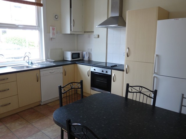  Image of 5 bedroom Terraced house to rent in Grimthorpe Place Headingley Leeds LS6 at Grimthorpe Place  HEADINGLEY, LS6 3JT