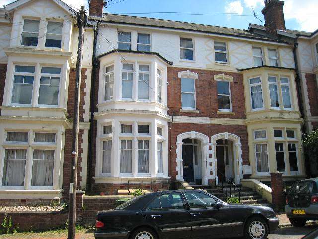  Image of 2 bedroom Flat to rent in Guildford Road Tunbridge Wells TN1 at Tunbridge Wells Kent Royal Tunbridge Wells, TN1 1SW