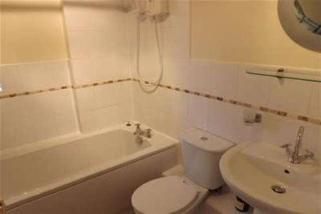  Image of 1 bedroom Flat to rent in Hallam Chase Sheffield S10 at Sheffield, S10 5SW