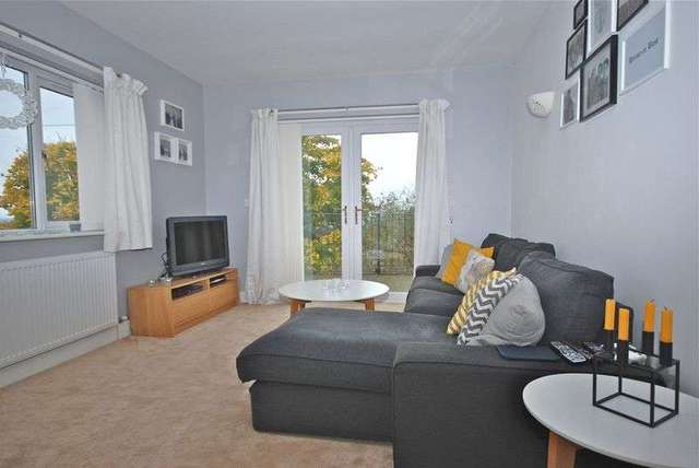  Image of 3 bedroom Detached house for sale in Hallett Road Castle Cary BA7 at Hallett Road  Castle Cary, BA7 7LG