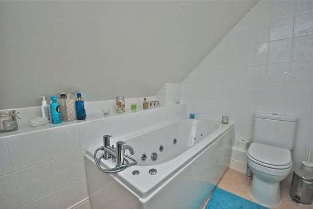  Image of 3 bedroom Detached house for sale in Hallett Road Castle Cary BA7 at Hallett Road  Castle Cary, BA7 7LG