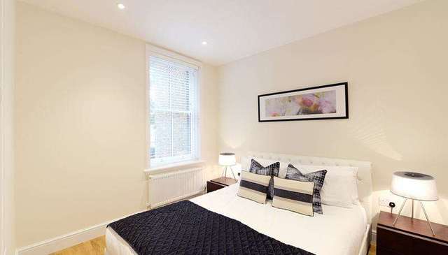  Image of 2 bedroom Flat to rent in Hamlet Gardens London W6 at Hammersmith W6 0SU Hammersmith, W6 0SU