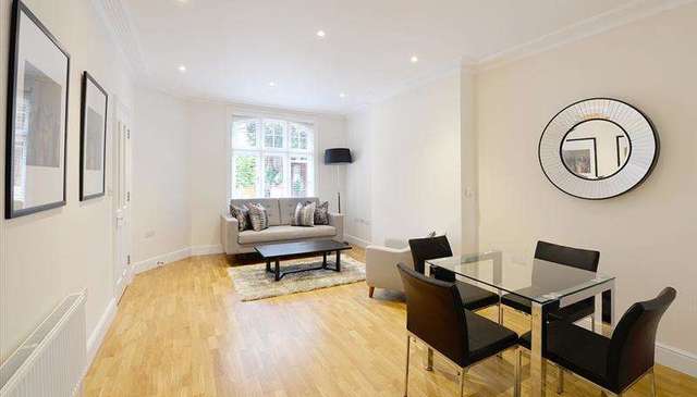 Image of 2 bedroom Flat to rent in Hamlet Gardens London W6 at Hammersmith W6 0SU Hammersmith, W6 0SU