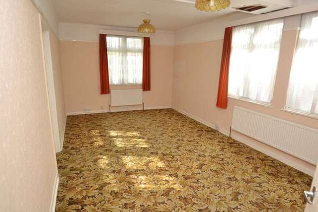  Image of 2 bedroom Detached house for sale in Blandford Road Hamworthy Poole BH15 at Hamworthy Poole, BH15 4JJ