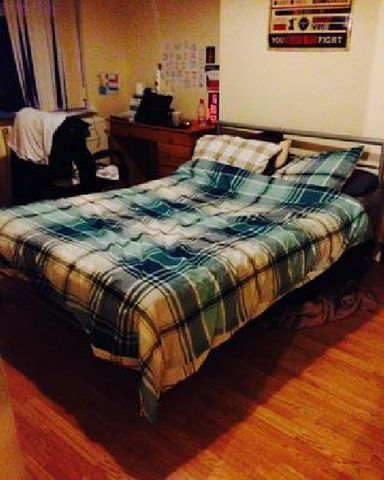  Image of 5 bedroom House Share to rent in Harlaxton Drive Nottingham NG7 at Lenton Nottinghamshire Lenton, NG7 1JE