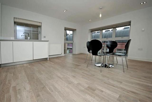  Image of 2 bedroom Apartment to rent in Piano Lane Carysfort Road London N16 at London, N16 9BL