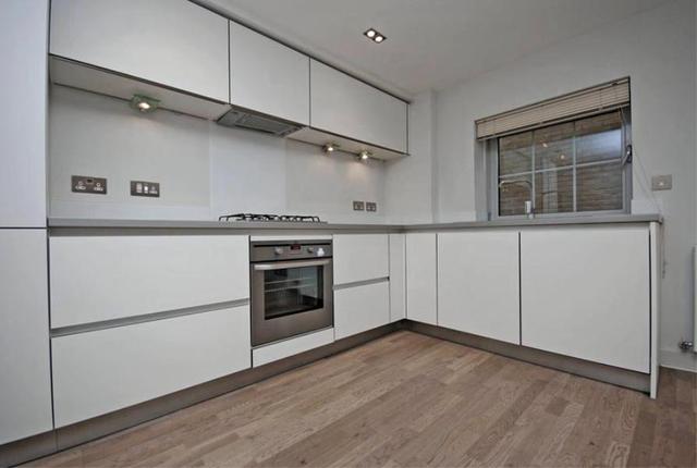  Image of 2 bedroom Apartment to rent in Piano Lane Carysfort Road London N16 at London, N16 9BL