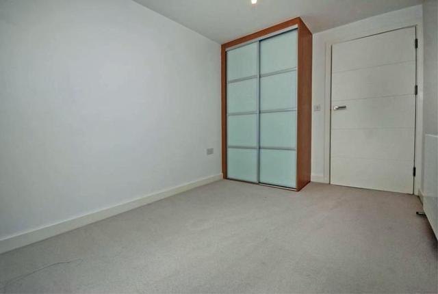  Image of 2 bedroom Apartment to rent in Piano Lane Carysfort Road London N16 at London, N16 9BL