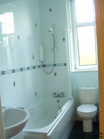 Image of 2 bedroom Flat to rent in Harrison Gardens Edinburgh EH11 at Shandon Edinburgh Edinburgh, EH11 1SD