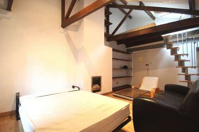 Image of 1 bedroom Apartment to rent in Hatton Wall London EC1N at Hatton Wall  London, EC1N 8JJ