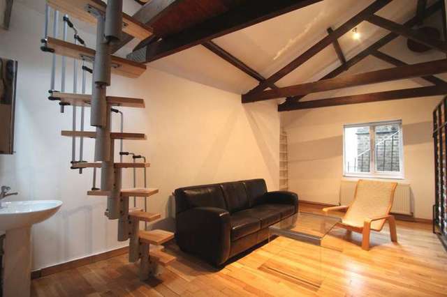 Image of 1 bedroom Apartment to rent in Hatton Wall London EC1N at Hatton Wall  London, EC1N 8JJ