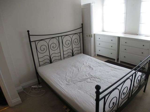  Image of 3 bedroom Flat to rent in Hayfield Passage London E1 at Stepney Green London Stepney Green, E1 3LQ