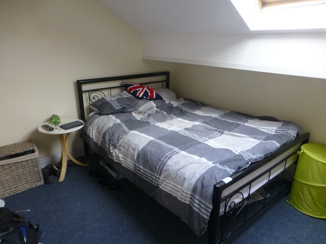  Image of 6 bedroom Terraced house to rent in Headingley Mount Headingley Leeds LS6 at Headingley Mount  HEADINGLEY, LS6 3EL