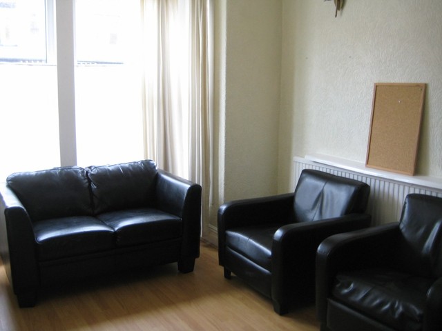  Image of 6 bedroom Terraced house to rent in Headingley Mount Headingley Leeds LS6 at Headingley Mount  HEADINGLEY, LS6 3EL