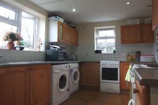  Image of 1 bedroom Flat to rent in Heathfield Bletchingdon Kidlington OX5 at Kidlington, OX5 3DX