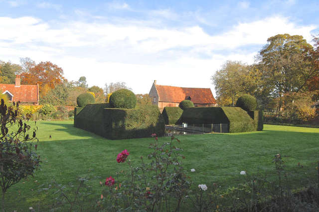  Image of 3 bedroom Semi-Detached house to rent in Church Road Hedenham Bungay NR35 at Church Street Hedenham Bungay, NR35 2LF