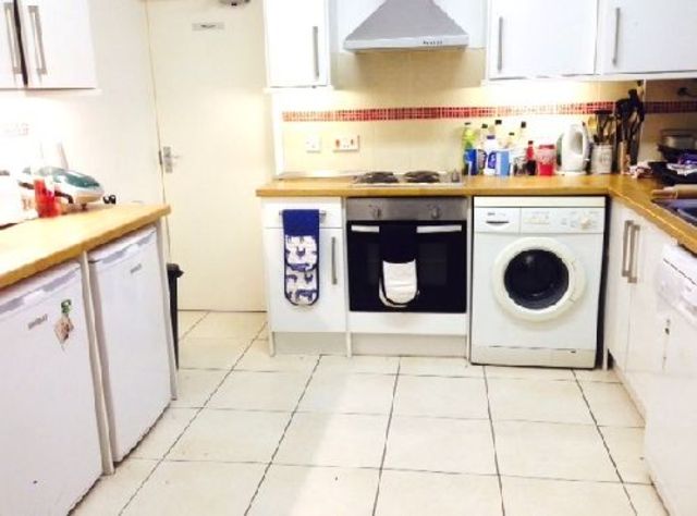  Image of 7 bedroom House Share to rent in Henry Road Lenton Nottingham NG7 at Lenton Nottinghamshire Lenton, NG7 2DR