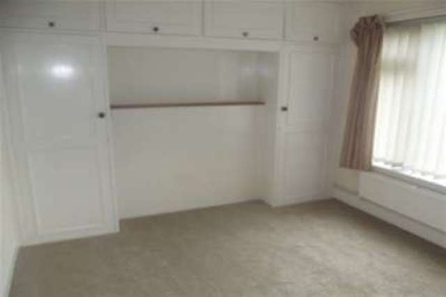  Image of 2 bedroom Maisonette to rent in High Road East Old Felixstowe Felixstowe IP11 at Felixstowe, IP11 9JS
