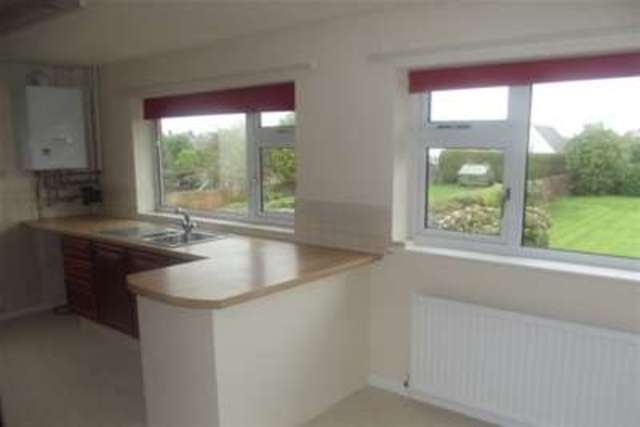  Image of 2 bedroom Maisonette to rent in High Road East Old Felixstowe Felixstowe IP11 at Felixstowe, IP11 9JS