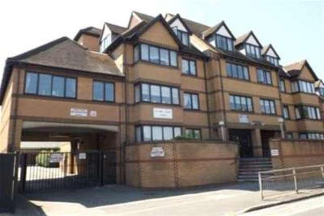  Image of 1 bedroom Flat to rent in High Road London E18 at London, E18 2PD