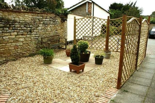  Image of 2 bedroom Flat for sale in High Street Harrold Bedford MK43 at High Street Harrold Bedford, MK43 7DA