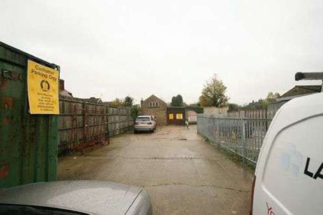  Image of 2 bedroom Detached house for sale in High Street Langley Slough SL3 at Langley  Slough, SL3 8HA