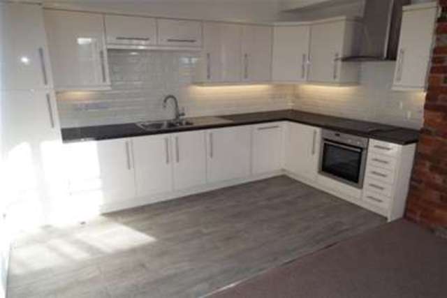  Image of 2 bedroom Flat to rent in High Street Mold CH7 at Mold, CH7 1BH