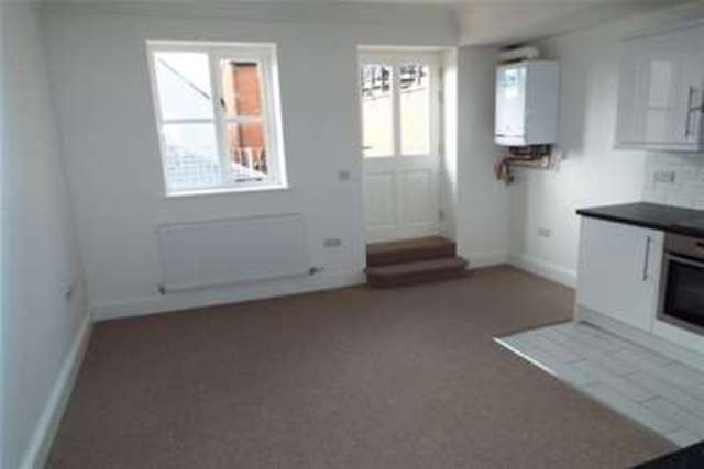  Image of 2 bedroom Flat to rent in High Street Mold CH7 at Mold, CH7 1BH