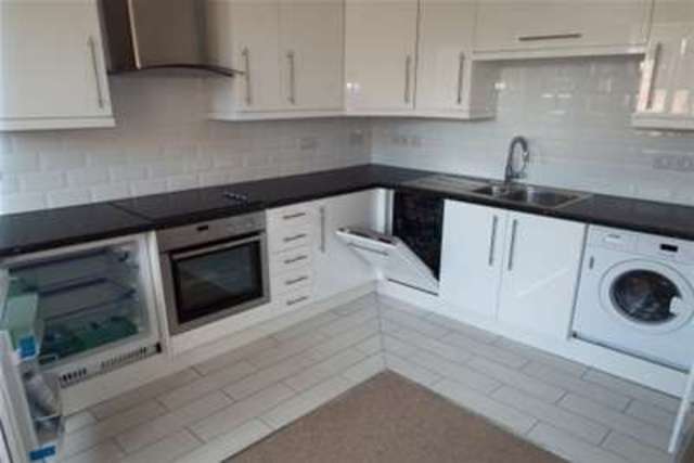  Image of 2 bedroom Flat to rent in High Street Mold CH7 at Mold, CH7 1BH