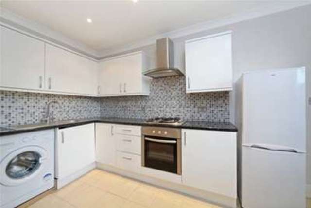  Image of 2 bedroom Flat to rent in Holland Road London W14 at London, W14 8BA