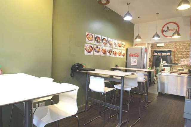  Image of Detached house to rent in Holloway Road London N7 at London, N7 8HG