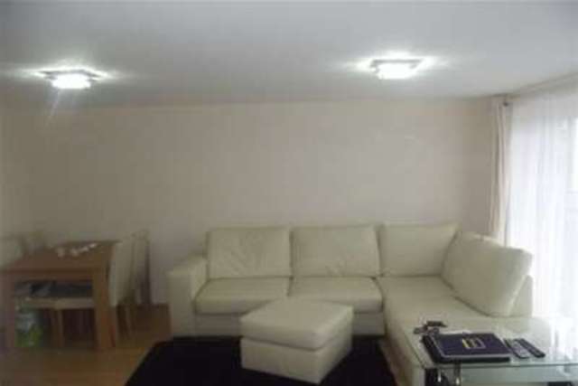  Image of 2 bedroom Flat to rent in Holman Court Ipswich IP2 at Ipswich, IP2 0ES
