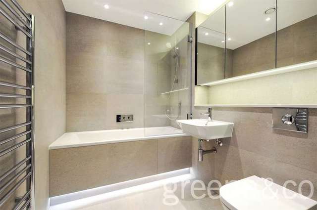  Image of 2 bedroom Flat to rent in Holmes Road London NW5 at Kentish Town London Gospel Oak, NW5 3AN