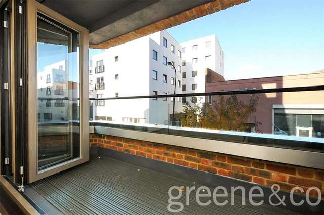  Image of 2 bedroom Flat to rent in Holmes Road London NW5 at Kentish Town London Gospel Oak, NW5 3AN
