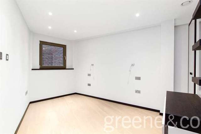  Image of 2 bedroom Flat to rent in Holmes Road London NW5 at Kentish Town London Gospel Oak, NW5 3AN