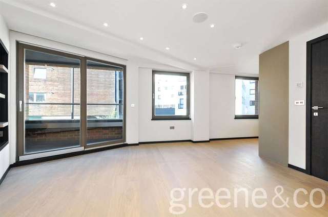  Image of 2 bedroom Flat to rent in Holmes Road London NW5 at Kentish Town London Gospel Oak, NW5 3AN