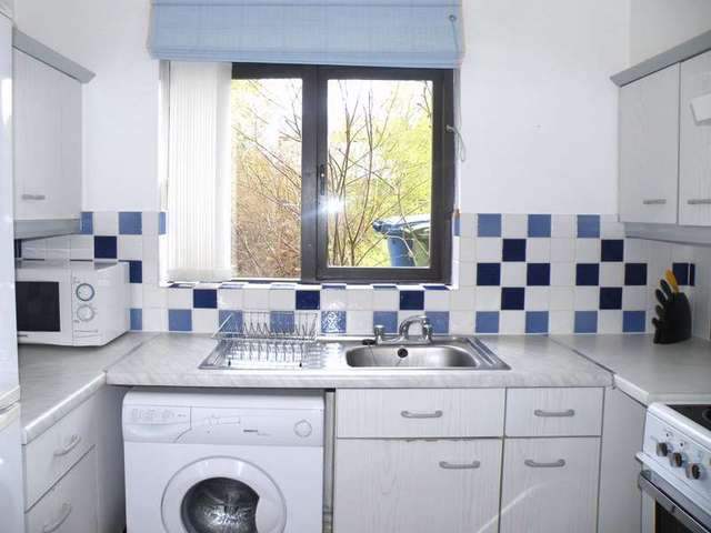  Image of 1 bedroom Maisonette to rent in Horatio Avenue Warfield Bracknell RG42 at Warfield Newell Green, RG42 3TX
