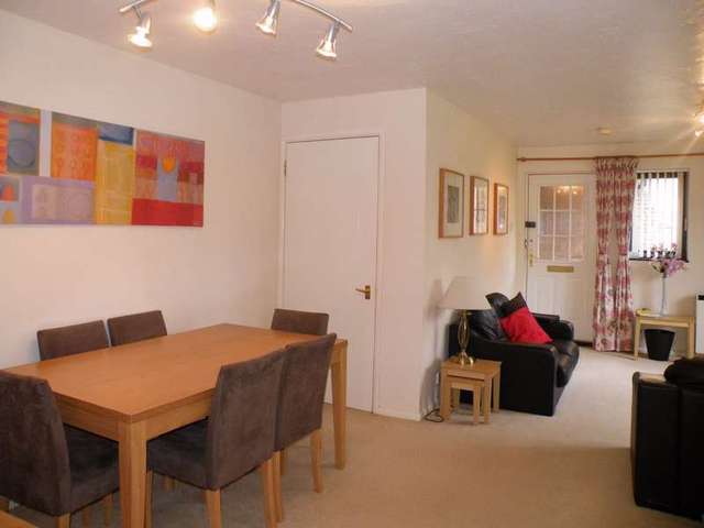  Image of 1 bedroom Maisonette to rent in Horatio Avenue Warfield Bracknell RG42 at Warfield Newell Green, RG42 3TX