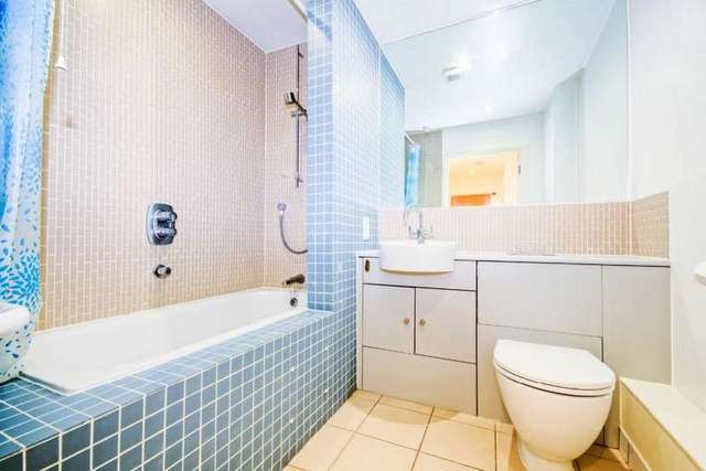  Image of 1 bedroom Flat to rent in Stile Hall Parade London W4 at Chiswick W4 3AG Chiswick, W4 3AG