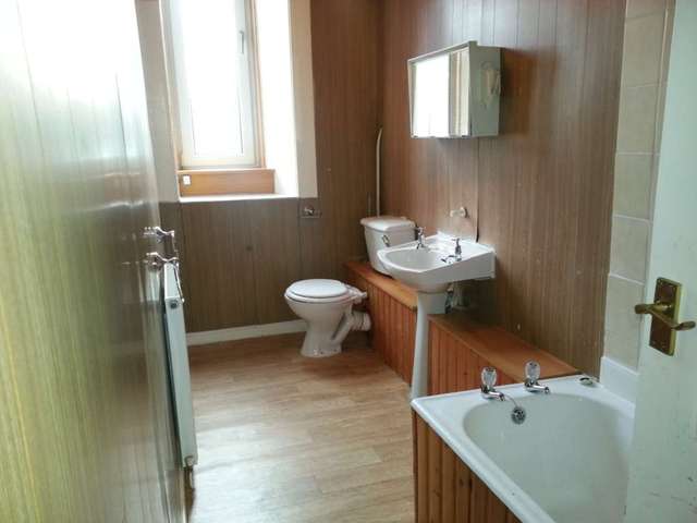  Image of 2 bedroom Flat to rent in Kilmarnock Road Shawlands Glasgow G41 at Kilmarnock Road Shawlands Glasgow, G41 3YN