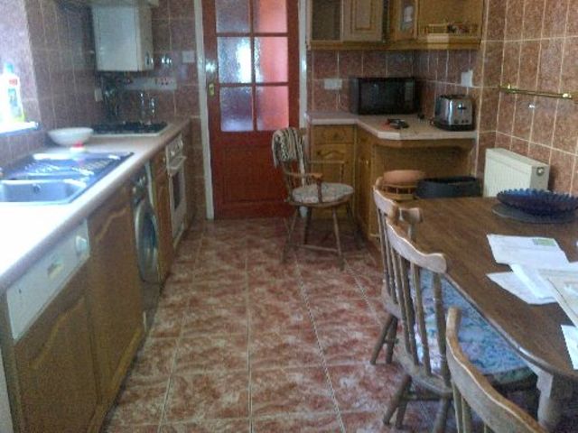 Image of 5 bedroom House Share to rent in Kimbolton Avenue Nottingham NG7 at Lenton Nottinghamshire Lenton, NG7 1PT